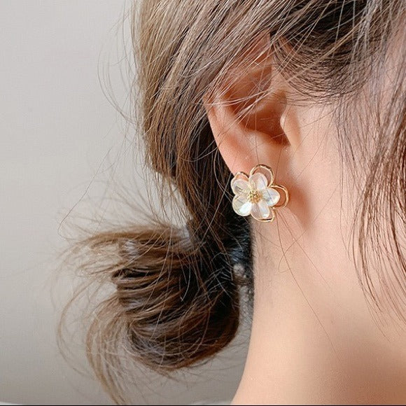 Flower Shape Stud Earrings